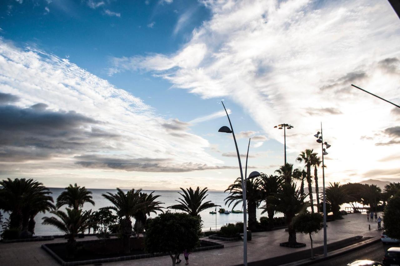 Apartament Casa Atlantico On The Front Line With Amazing Sea Views Puerto del Carmen  Zewnętrze zdjęcie